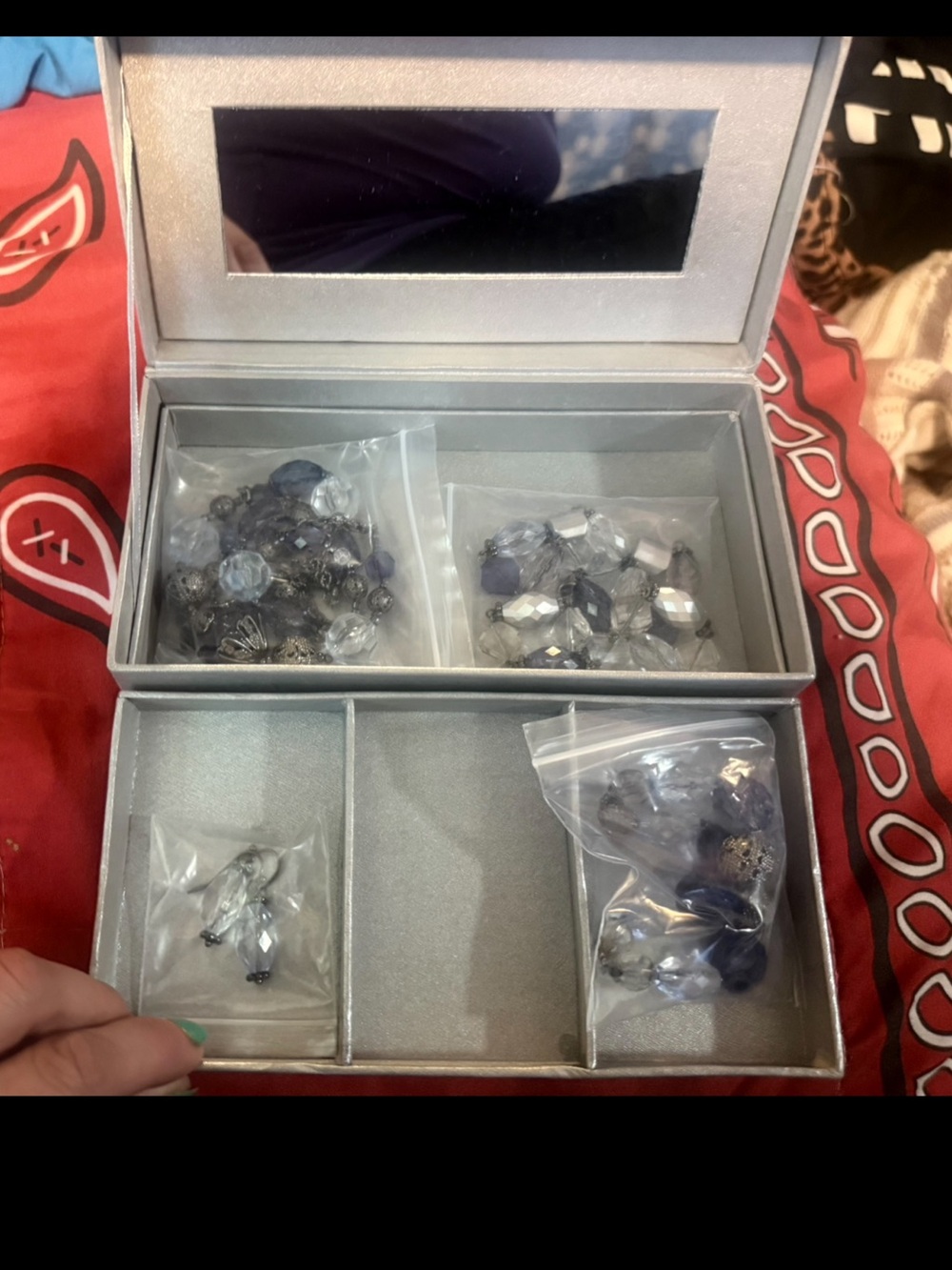 Avon jewellery box 5 peice set ! Brand new